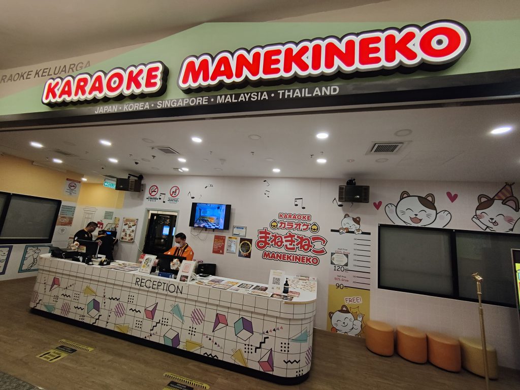 Outlets Karaoke Manekineko